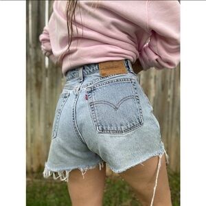 Vintage Levi 560s High Waisted Shorts 31 Waist Y2K